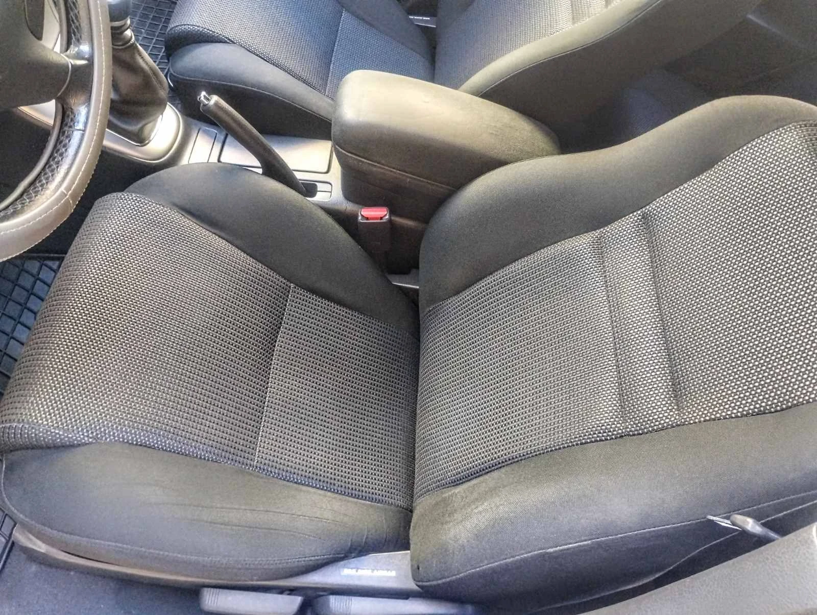 Toyota Avensis D4D - изображение 7