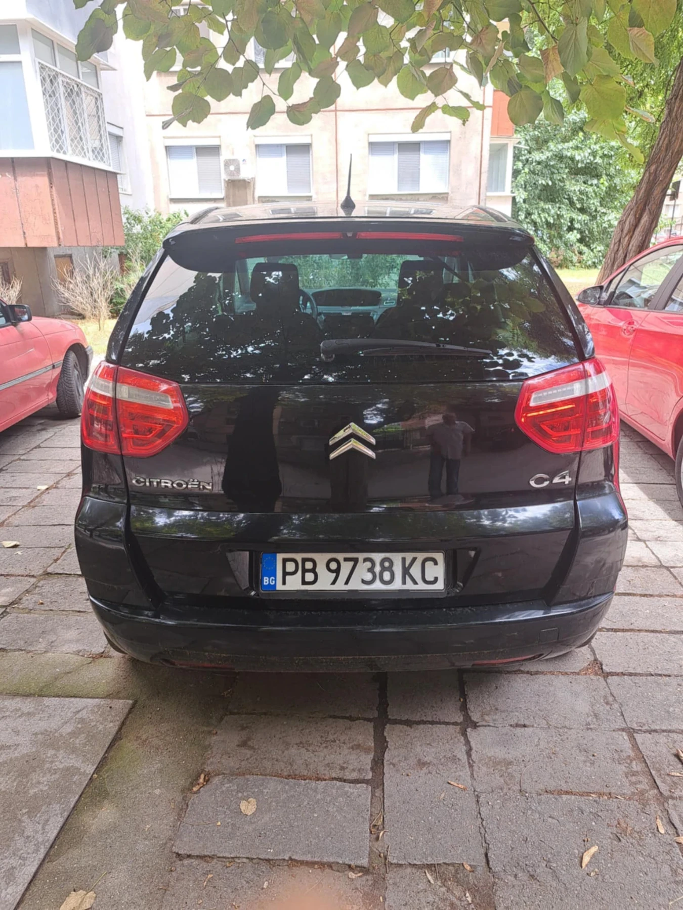 Citroen Grand C4 Picasso 1.6 HDE - изображение 2