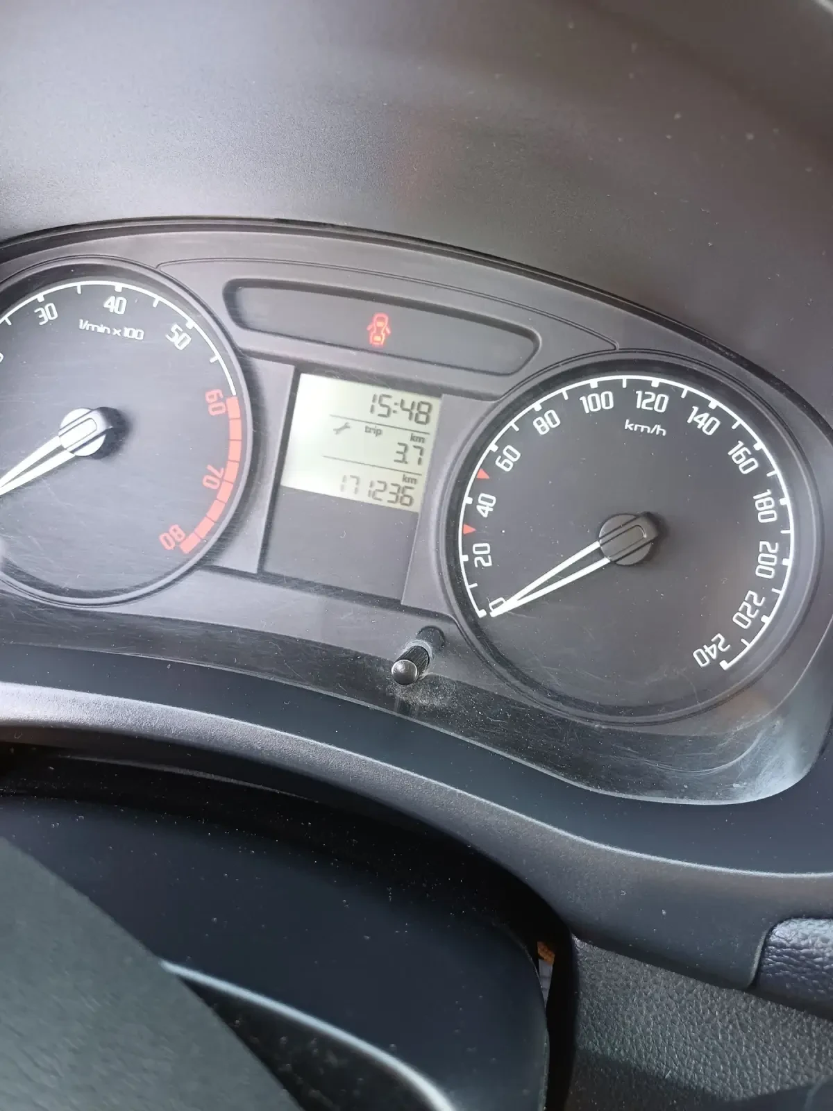 Skoda Fabia 1.4 - изображение 2