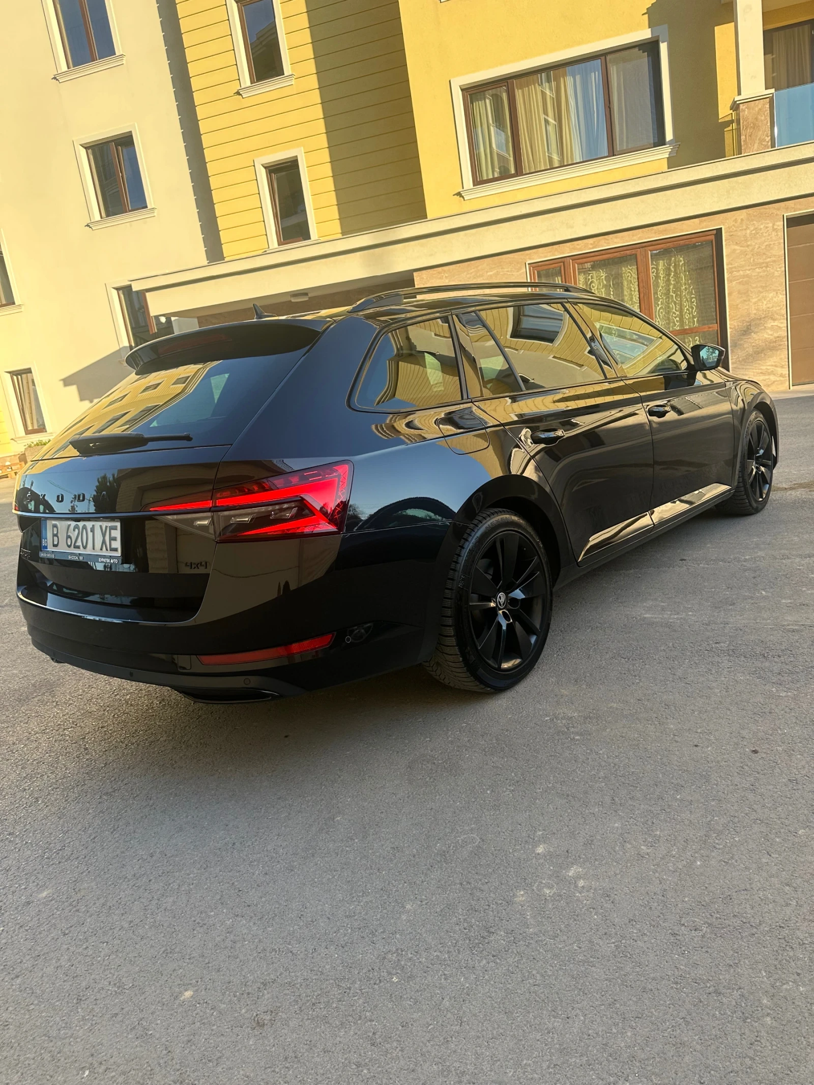 Skoda Superb Sportline 2.0 TDI 4x4 DSG Facelift - изображение 5