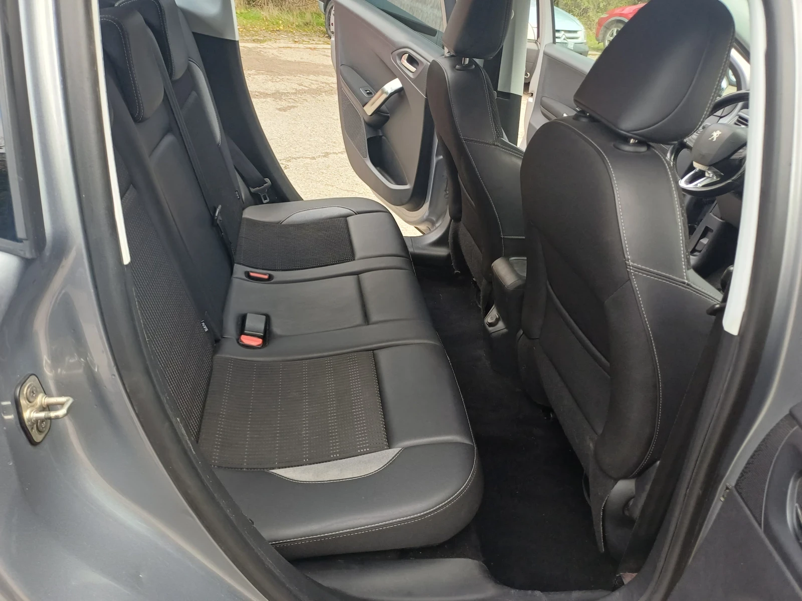 Peugeot 2008 1.6 BLUE HDI | Mobile.bg — изображение 13