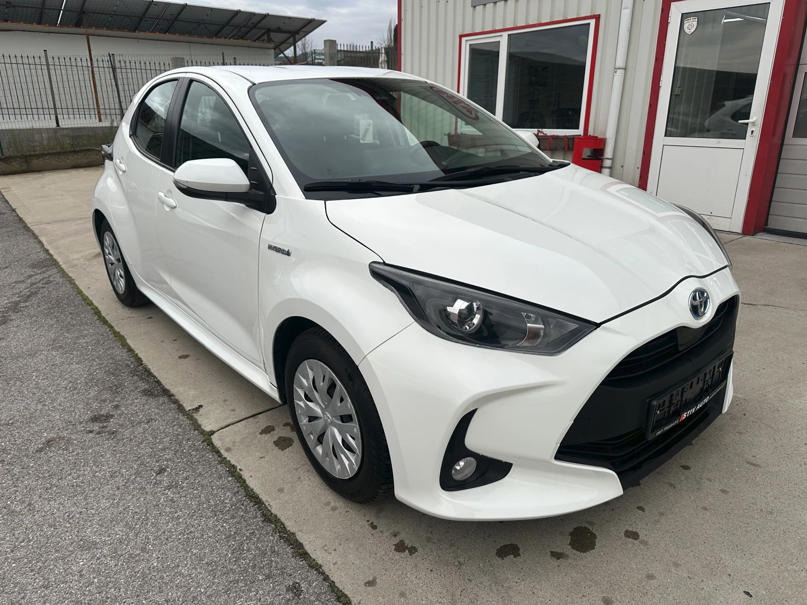 Toyota Yaris 1.5HYBRID | Mobile.bg   8