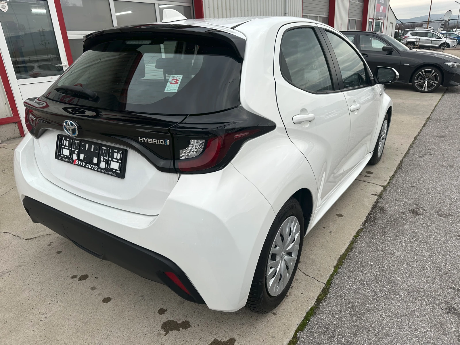 Toyota Yaris 1.5HYBRID | Mobile.bg   6