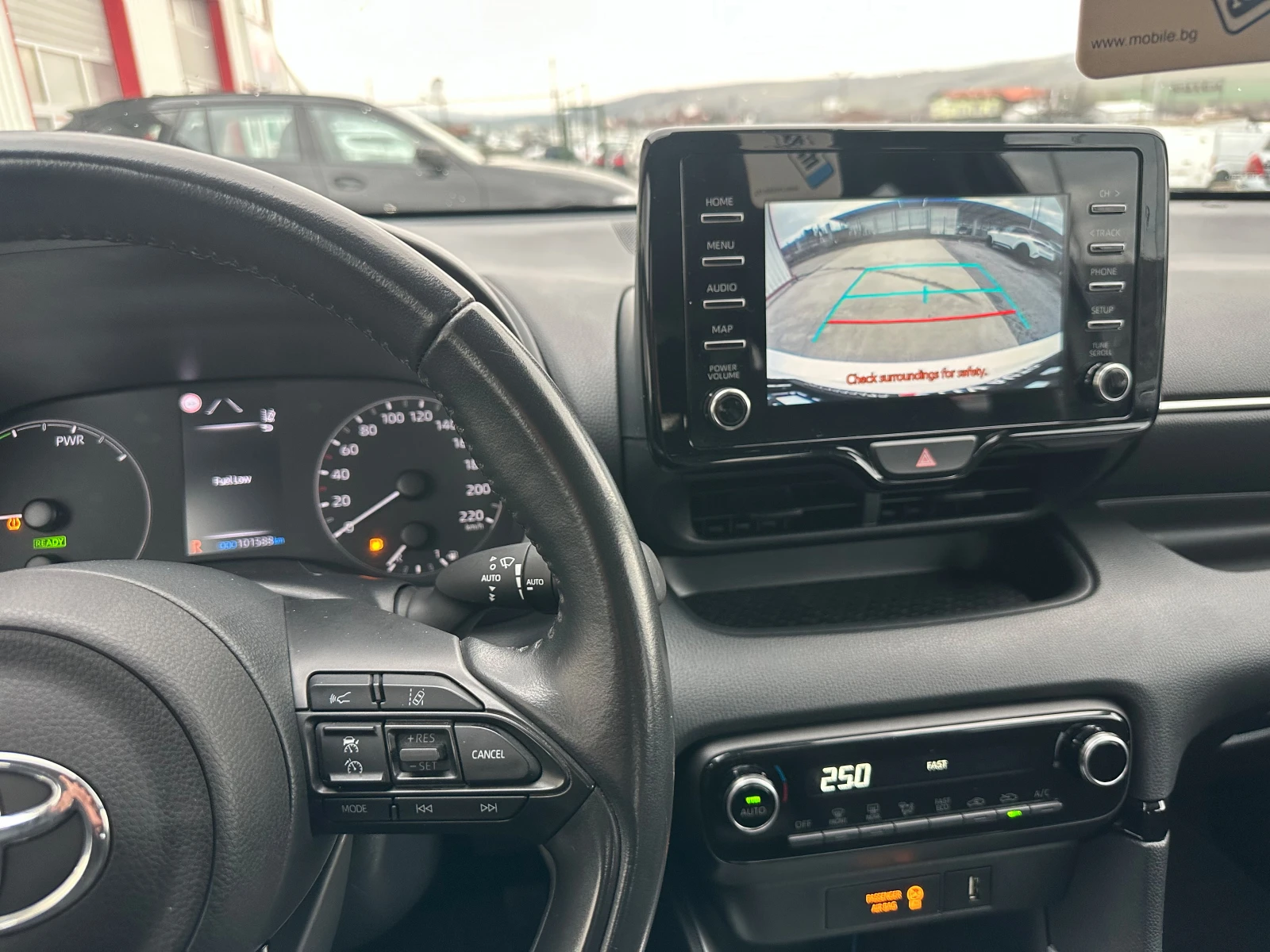 Toyota Yaris 1.5HYBRID | Mobile.bg   13