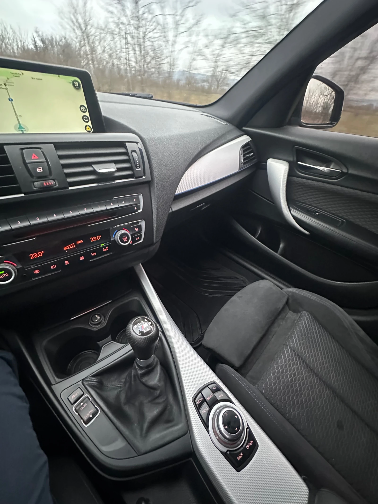 BMW 120 FULL M PACK + CarPlay + ������� + ���� Pirelli | Mobile.bg � ����������� 13