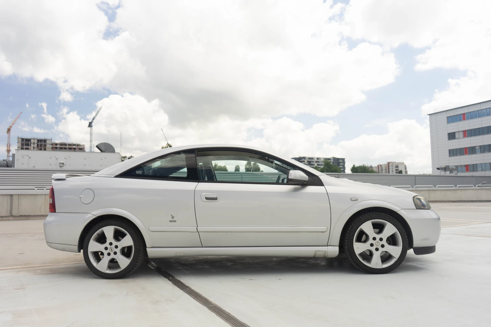 Opel Astra 2.2 - изображение 6