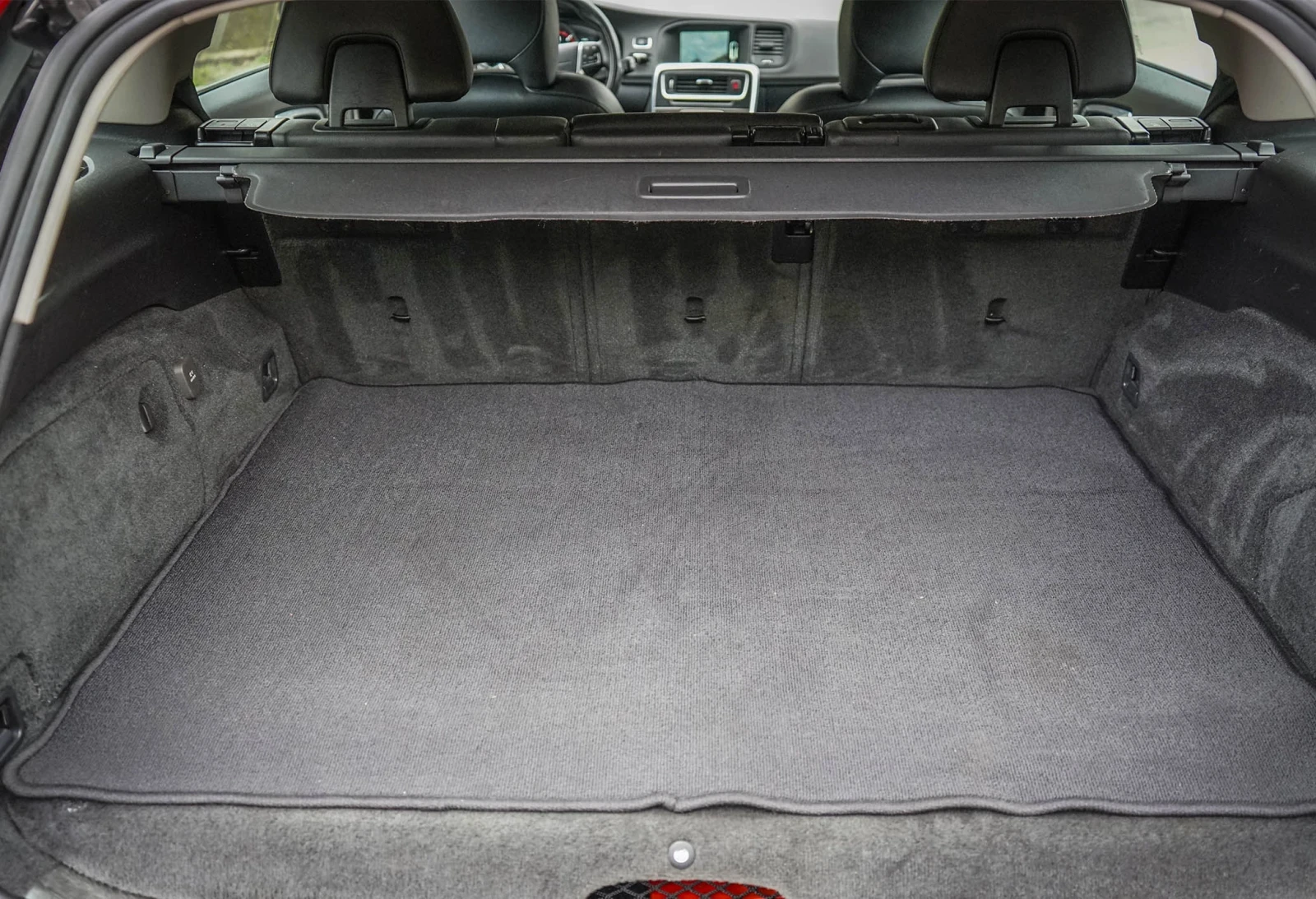 Volvo V60 D6, снимка 17 - Автомобили и джипове - 53597701