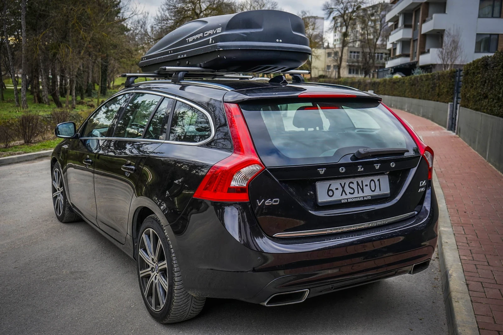 Volvo V60 D6 - изображение 3