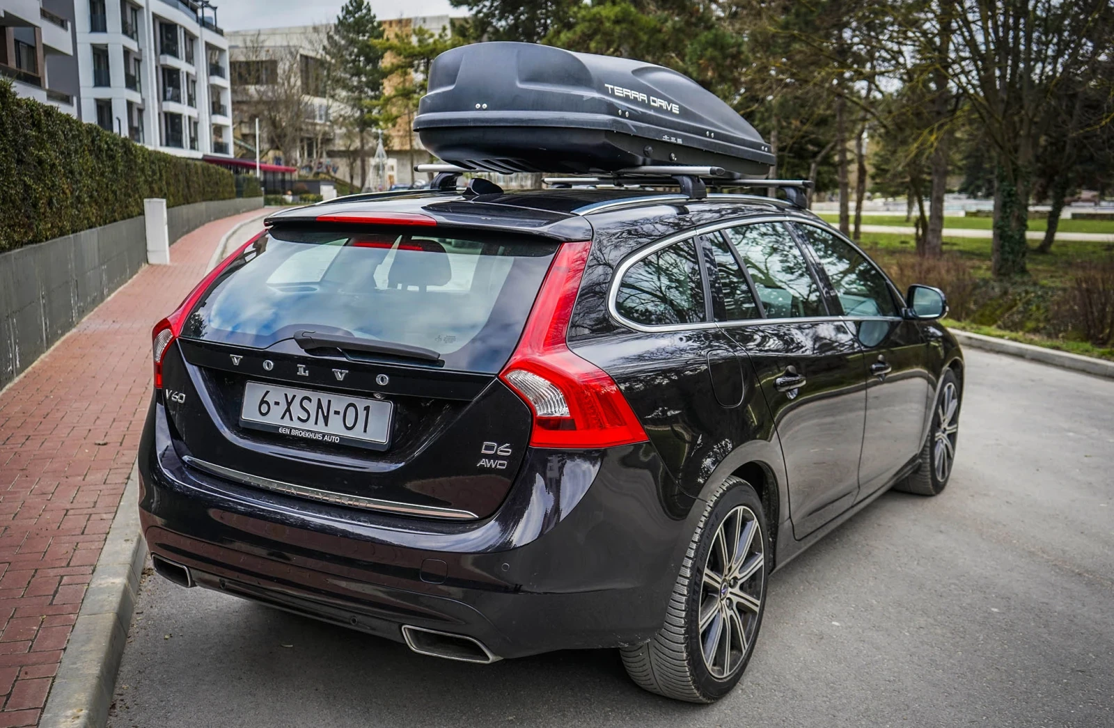 Volvo V60 D6 - изображение 6