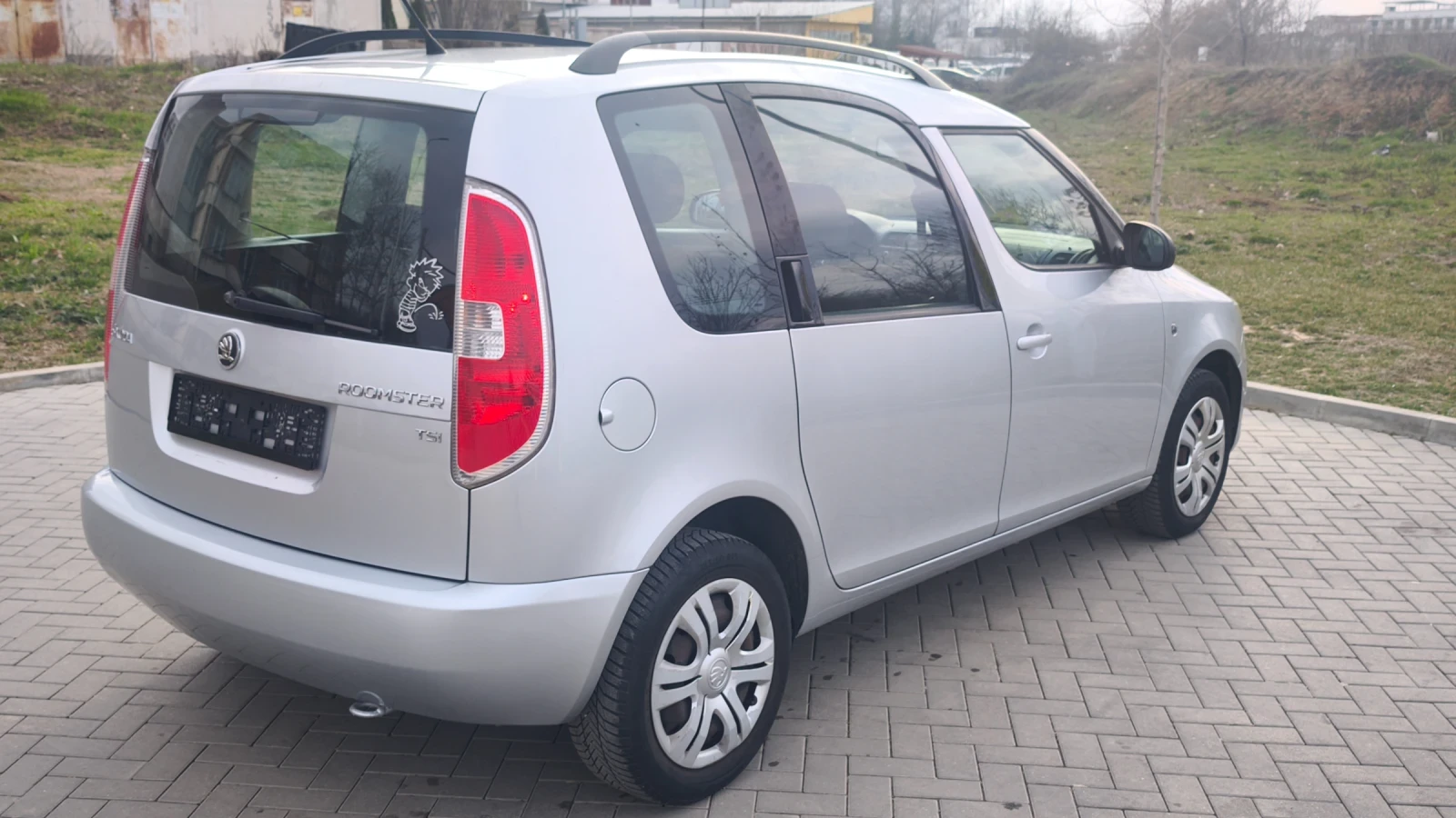 Skoda Roomster 1.2TSi 105кс КЛИМАТРОНИК ПОДГРЕВ Швейцария , снимка 5 - Автомобили и джипове - 53938711
