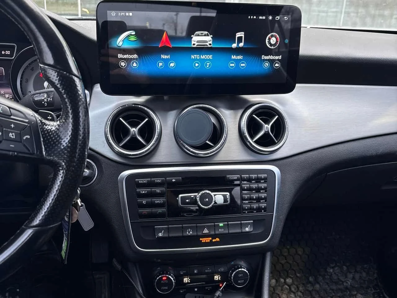 Mercedes-Benz CLA 250 * CARFAX * ПОДГРЕВИ * КАМЕРА * NAVI, снимка 9 - Автомобили и джипове - 54117072