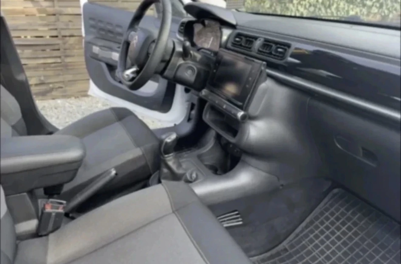 Citroen C3 1.6 HDI  ОТЛИЧЕН !, снимка 4 - Автомобили и джипове - 54396681