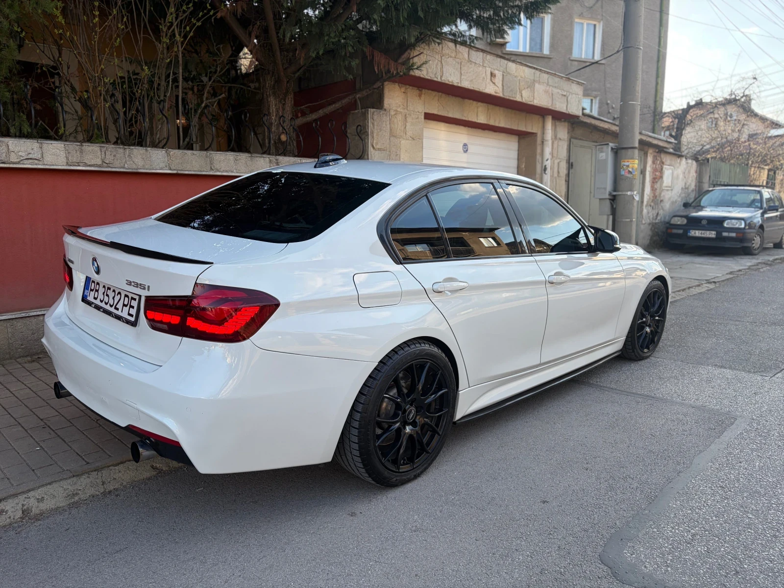 BMW 335 XDRIVE / ЛИЗИНГ / HEADUP / H&K / ПОДГРЕВ, снимка 13 - Автомобили и джипове - 54593002