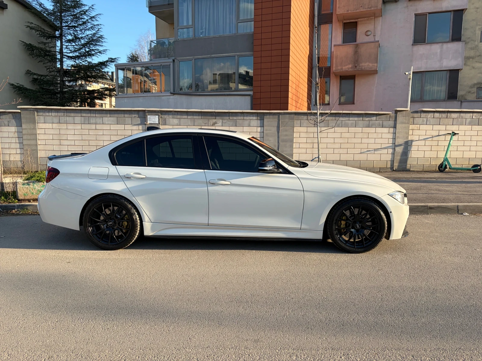 BMW 335 XDRIVE / ЛИЗИНГ / HEADUP / H&K / ПОДГРЕВ, снимка 10 - Автомобили и джипове - 54593002