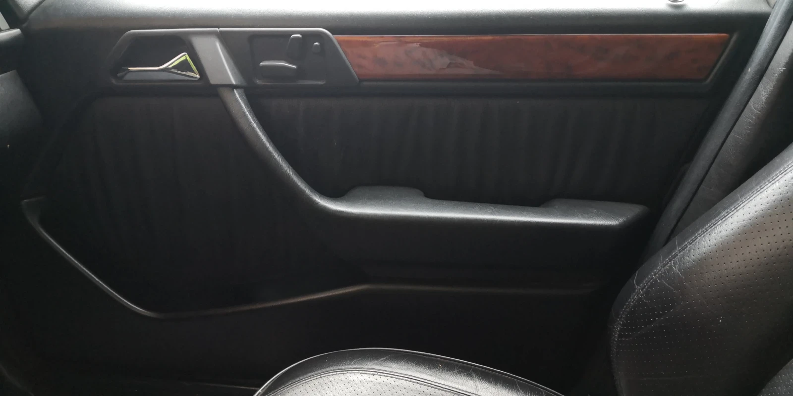 Mercedes-Benz E 320 Sportline, снимка 11 - Автомобили и джипове - 55154889