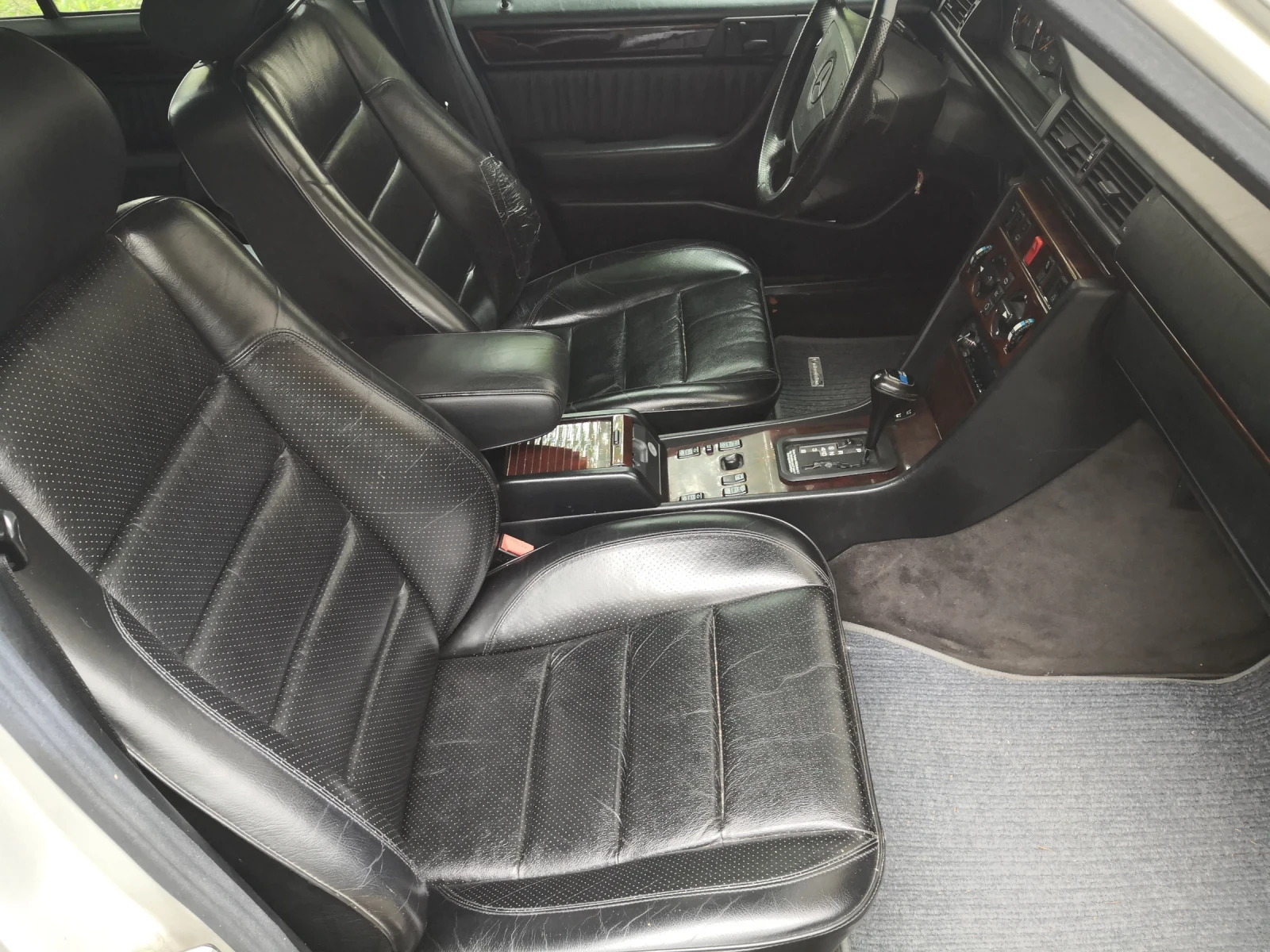 Mercedes-Benz E 320 Sportline, снимка 13 - Автомобили и джипове - 55154889