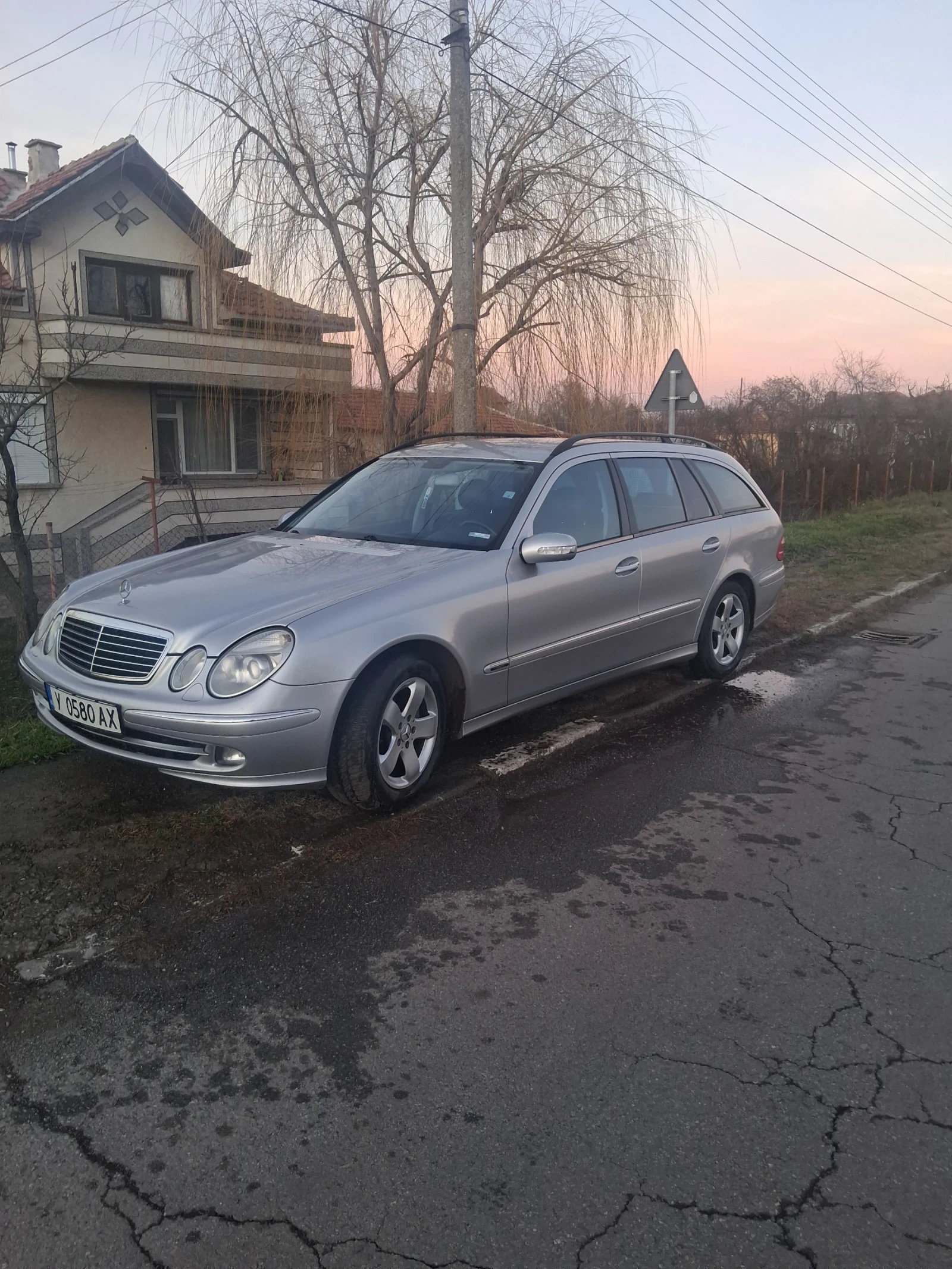 Mercedes-Benz E 280 W211, снимка 2 - Автомобили и джипове - 55198361