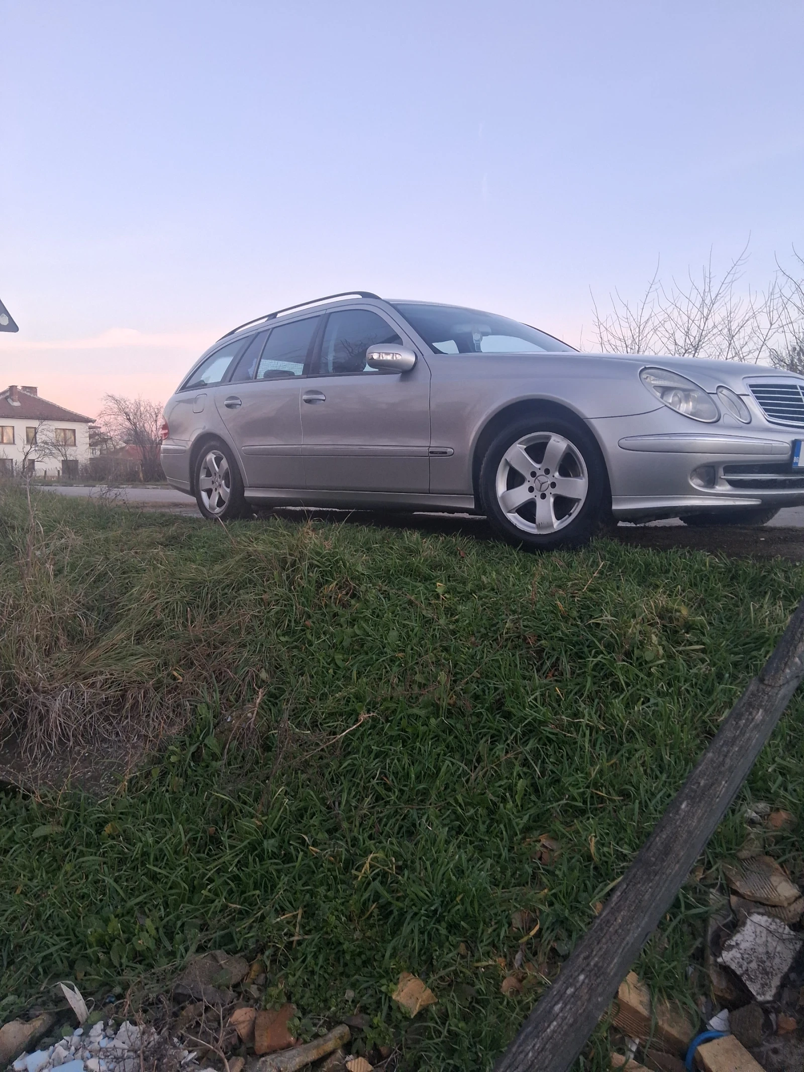 Mercedes-Benz E 280 W211, снимка 4 - Автомобили и джипове - 55198361