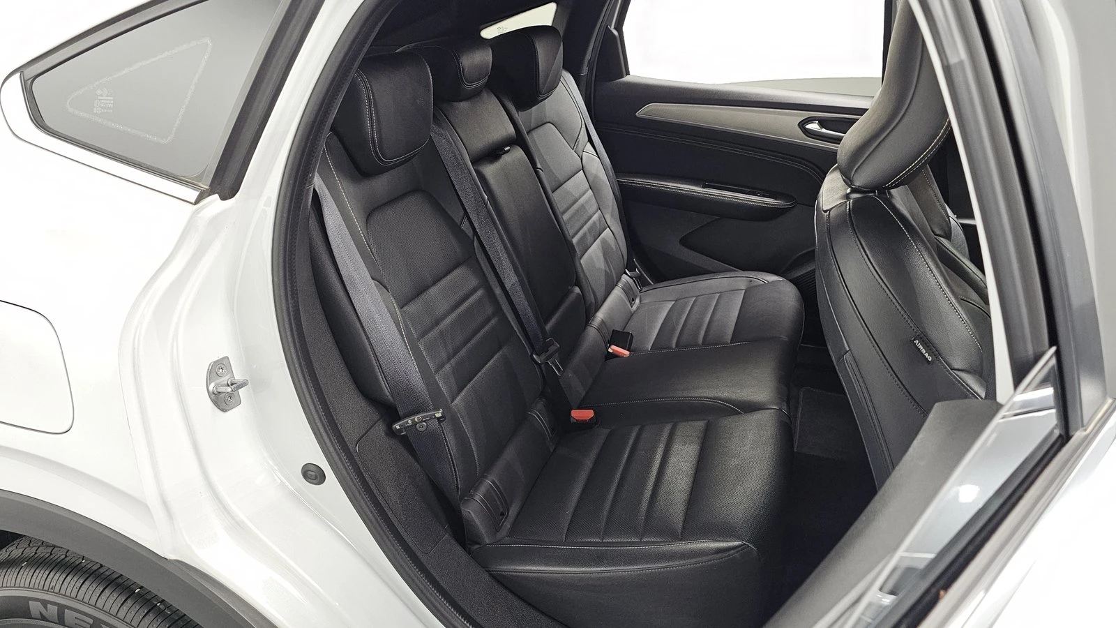 Renault Arkana НАЛИЧНА КРАЙНА ЦЕНА, снимка 11 - Автомобили и джипове - 55237003