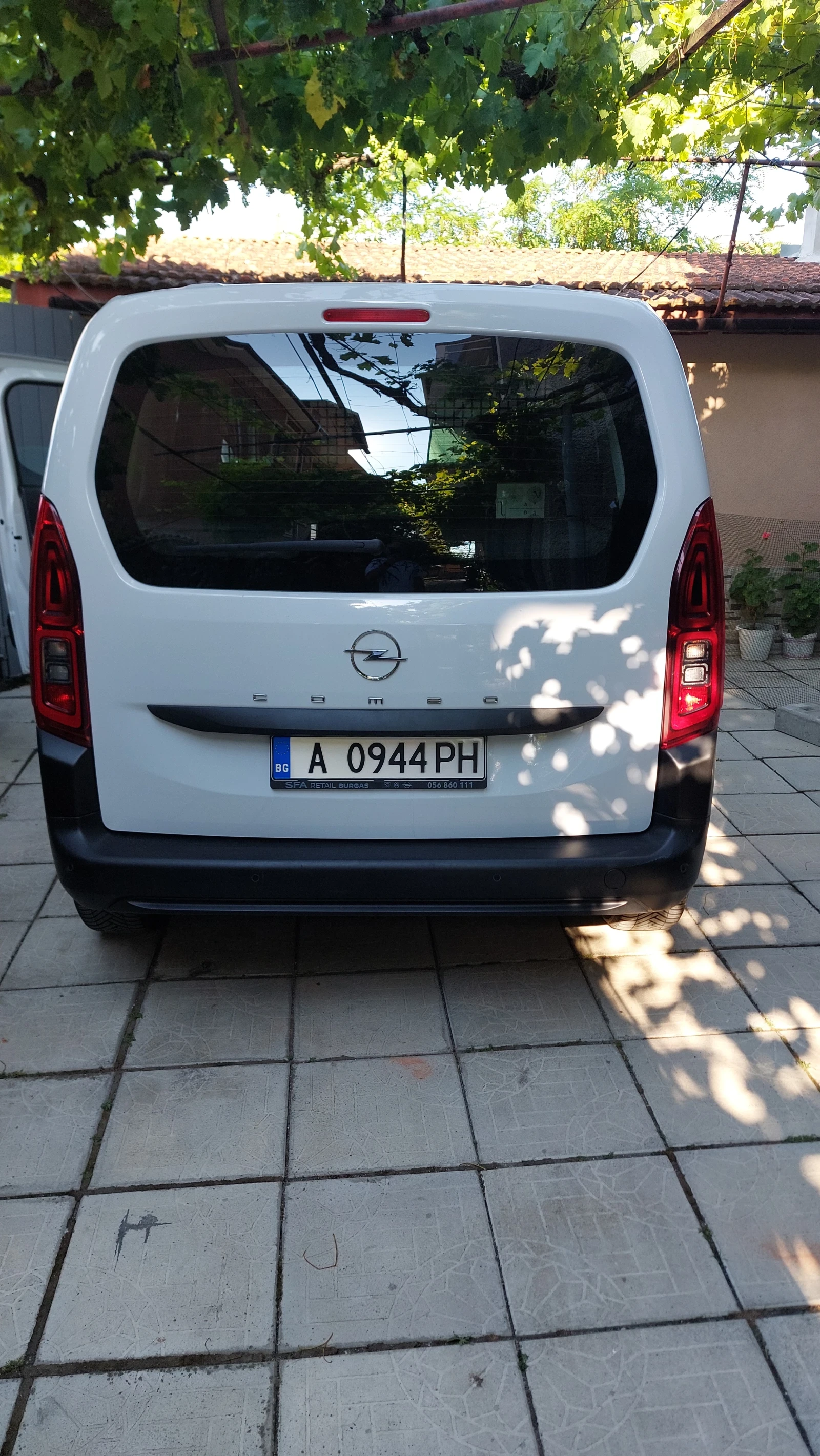 Opel Combo 1.5, снимка 6 - Автомобили и джипове - 55319214
