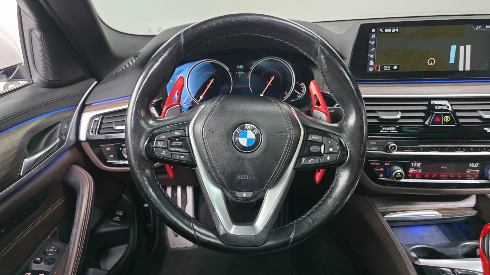 BMW 530 i M Sport Plus, снимка 12 - Автомобили и джипове - 55477498