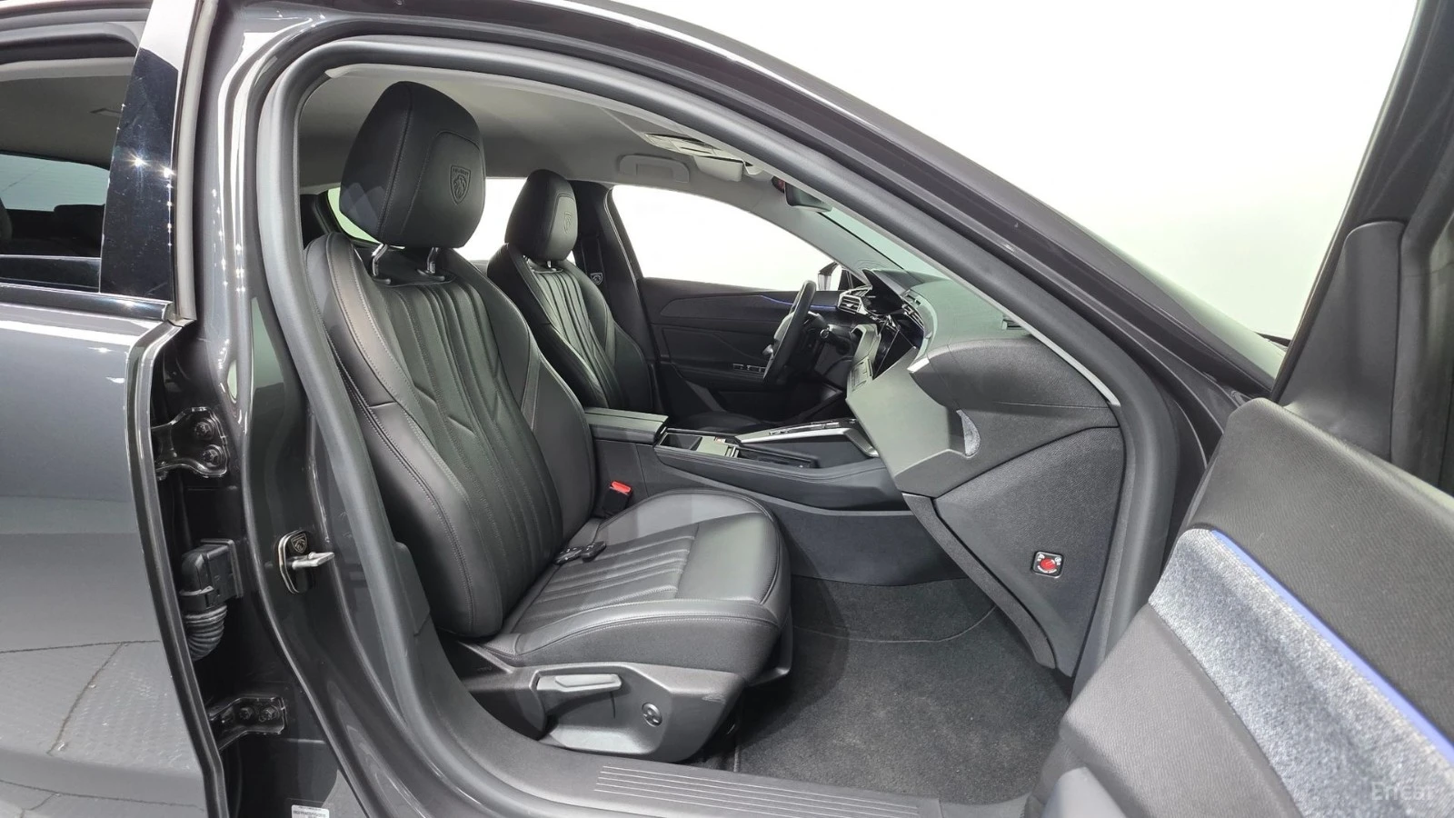 Peugeot 408 1.2 Pure Tech Allure* КОЖА* ПОДГРЕВ* КАМЕРА, снимка 8 - Автомобили и джипове - 55607021