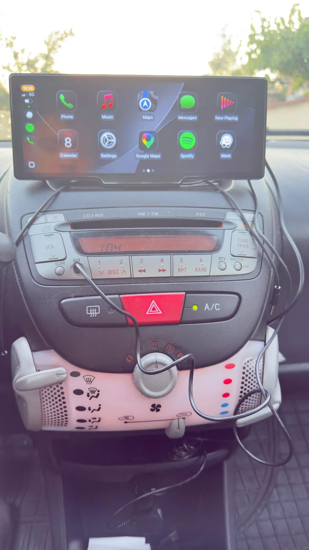 Toyota Aygo Бензин 1.0 68к.с., снимка 10 - Автомобили и джипове - 55993385