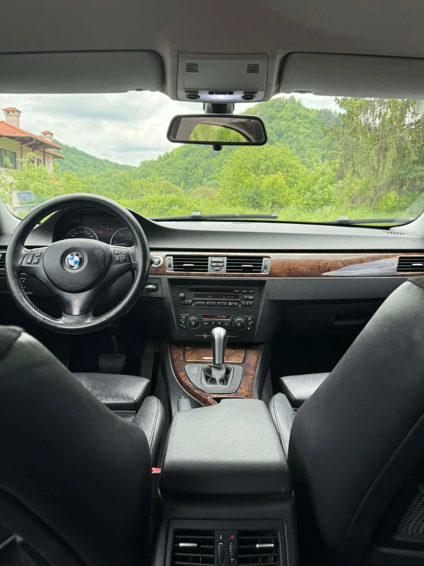 BMW 320, снимка 9 - Автомобили и джипове - 56263796