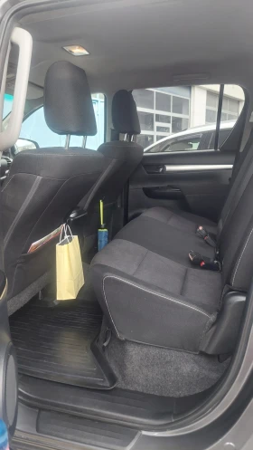 Toyota Hilux, снимка 2