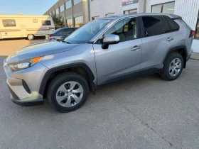 Toyota Rav4 * LE * АВТОКРЕДИТ * ГЛАВНО ПРЕДСТАВИТЕЛСТВО, снимка 2