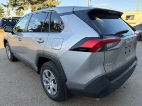 Toyota Rav4 * LE * АВТОКРЕДИТ * ГЛАВНО ПРЕДСТАВИТЕЛСТВО, снимка 8