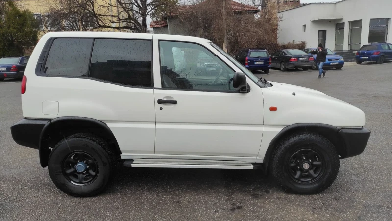 Nissan Terrano 2.7TDI, снимка 4 - Автомобили и джипове - 49454183