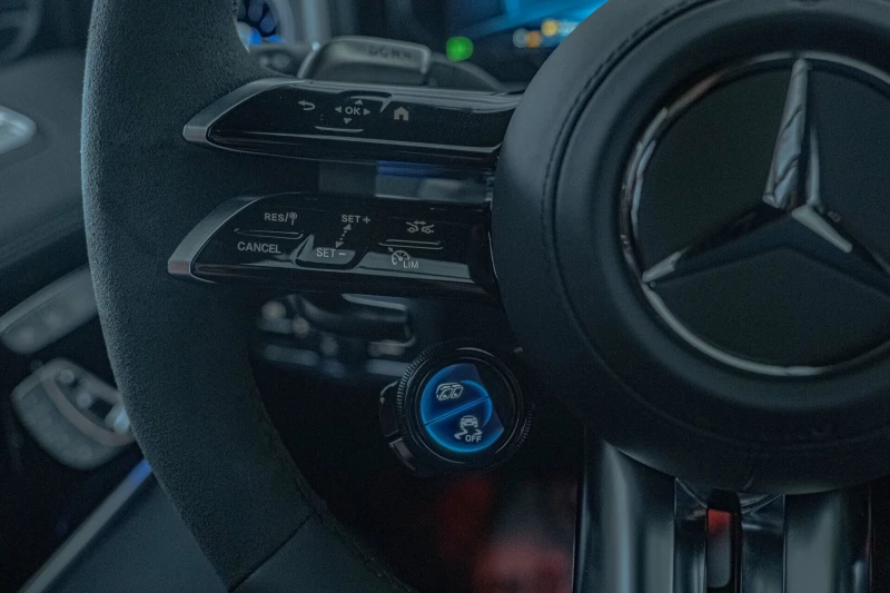 Mercedes-Benz G 63 AMG 4Matic/AMG Ride Control/Night Edition/3D Burm/Обду, снимка 12 - Автомобили и джипове - 52012003