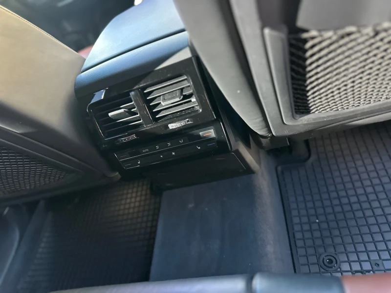 VW Touareg, снимка 6 - Автомобили и джипове - 52700039