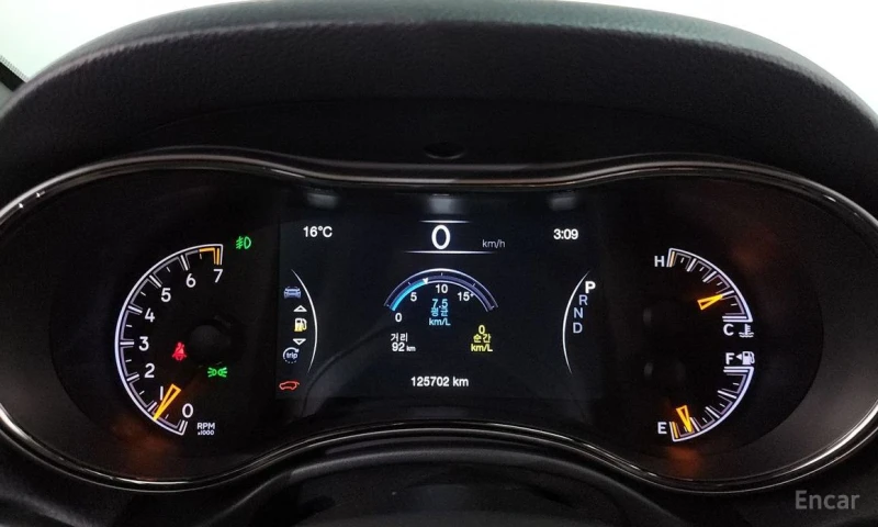 Jeep Grand cherokee, снимка 8 - Автомобили и джипове - 52979592