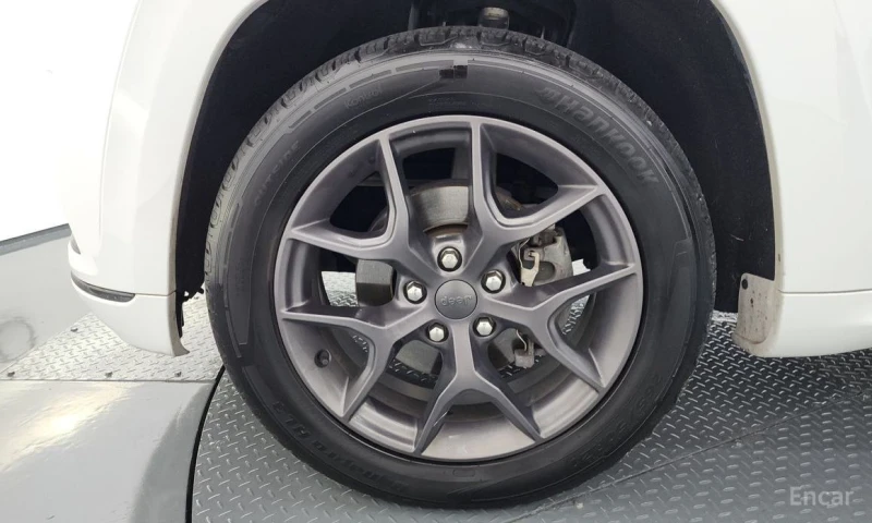 Jeep Grand cherokee, снимка 5 - Автомобили и джипове - 52979592