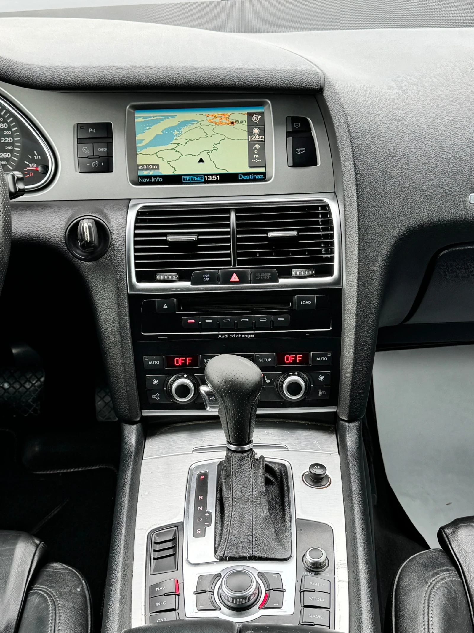 Audi Q7 3.0TDI S-Line QUATTRO * * * 206513km* * * 6+ 1, снимка 12 - Автомобили и джипове - 53977956