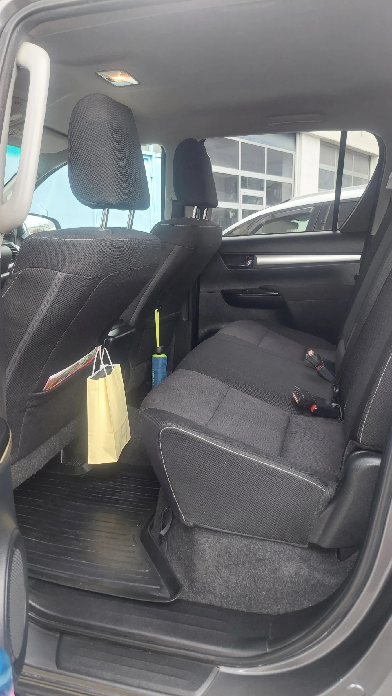 Toyota Hilux, снимка 2 - Автомобили и джипове - 54508880
