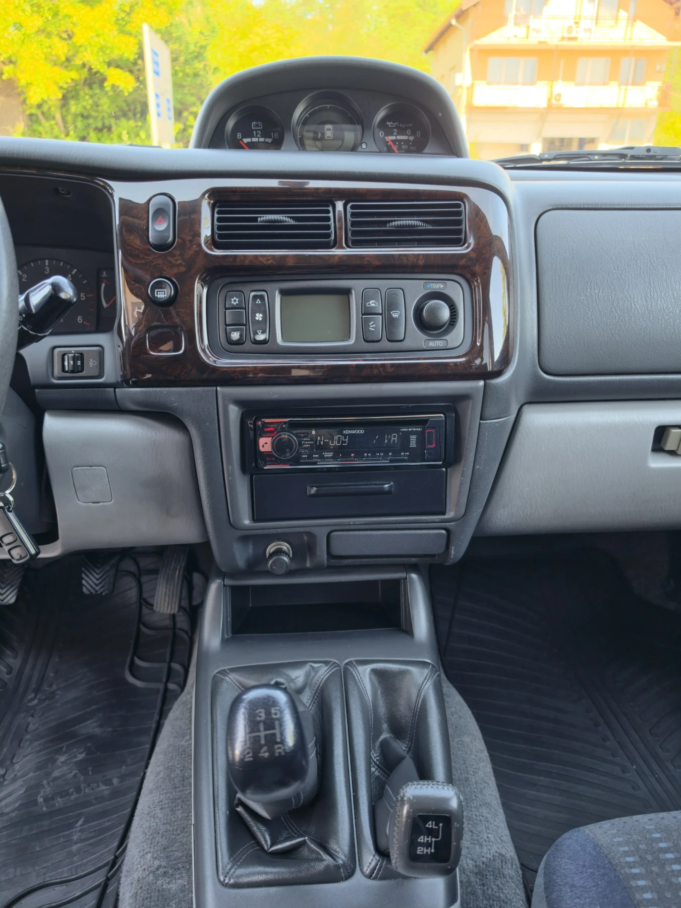 Mitsubishi Pajero sport, снимка 15 - Автомобили и джипове - 55239420