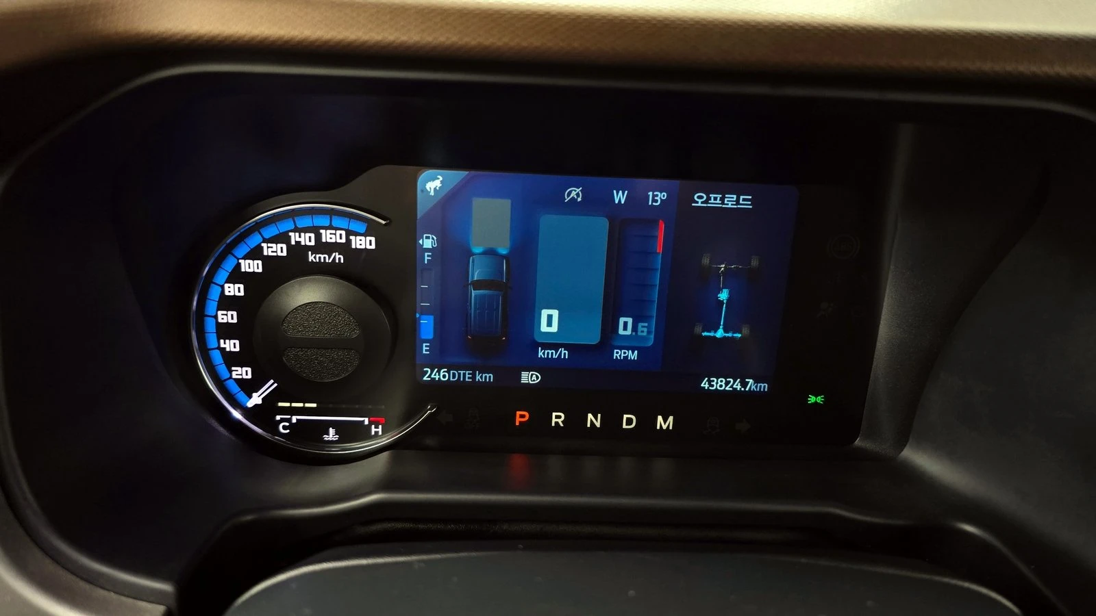Ford Bronco 2.7* 360* KEYLESS* ПОДГРЕВ ВОЛАН* КРАЙНА ЦЕНА, снимка 8 - Автомобили и джипове - 55324776