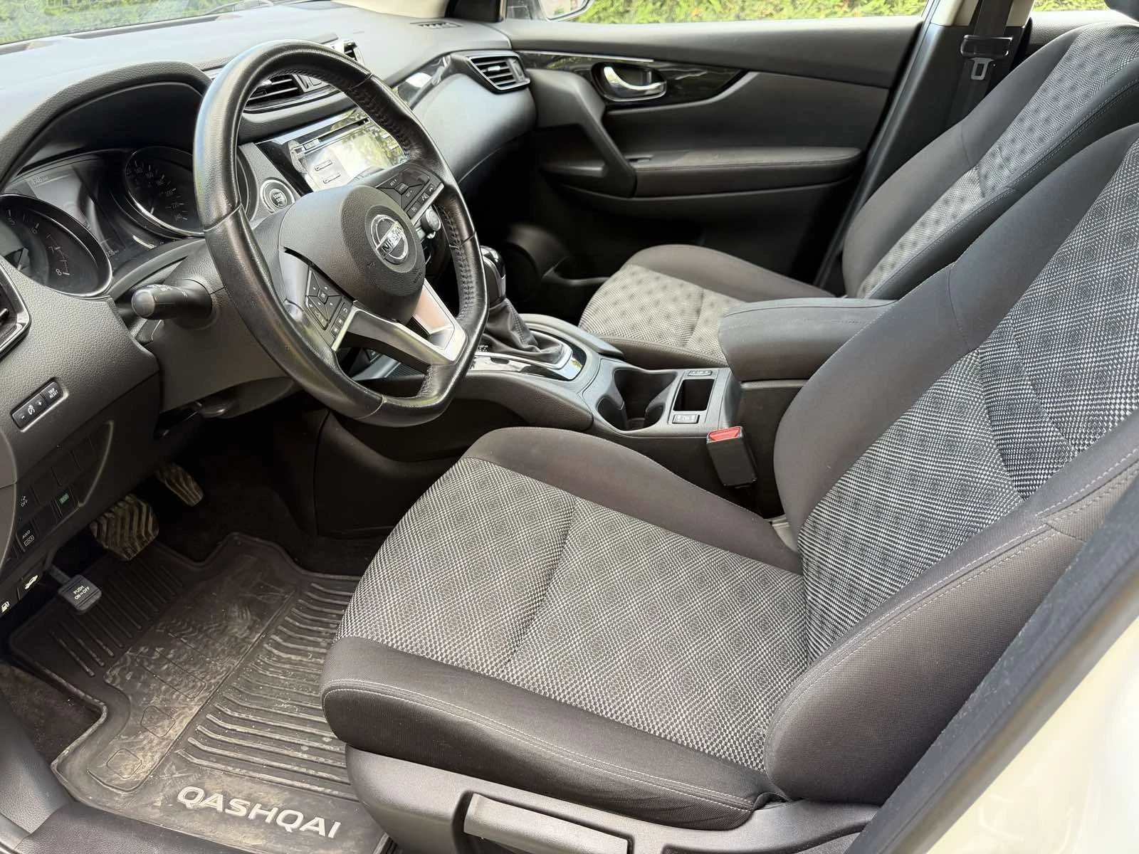 Nissan Qashqai .   SV-4x4 DSG | Mobile.bg � ����������� 8