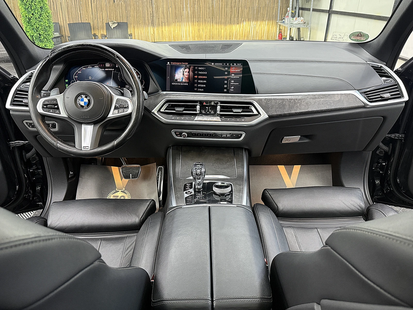 BMW X5 M50D/PANORAMA/360-K/harmon/kardon/ГЕРМАНИЯ ЛИЗИНГ, снимка 14 - Автомобили и джипове - 56073213