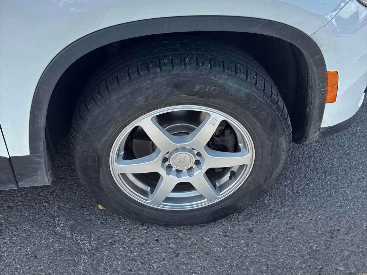 VW Tiguan * Wolfsburg Edition* CARFAX* ОПЦИЯ ЗА ФИНАНСИРАНЕ, снимка 7 - Автомобили и джипове - 56202439
