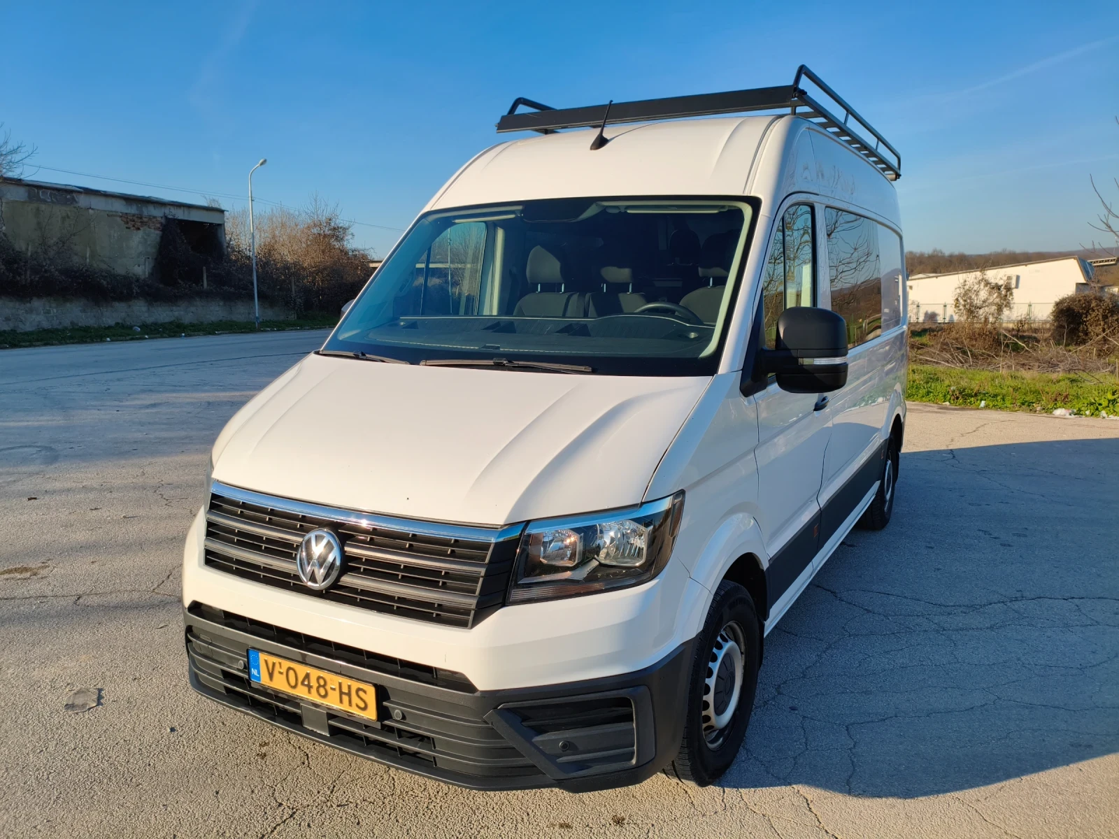 VW Crafter, снимка 2 - Бусове и автобуси - 54012290