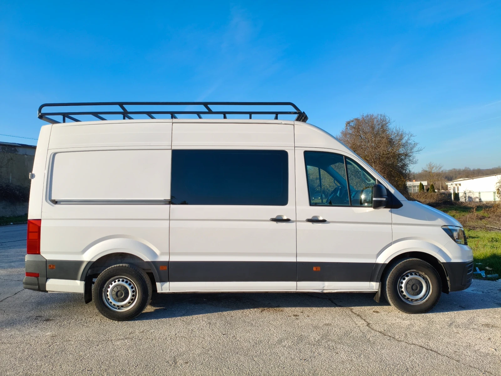 VW Crafter, снимка 8 - Бусове и автобуси - 54012290