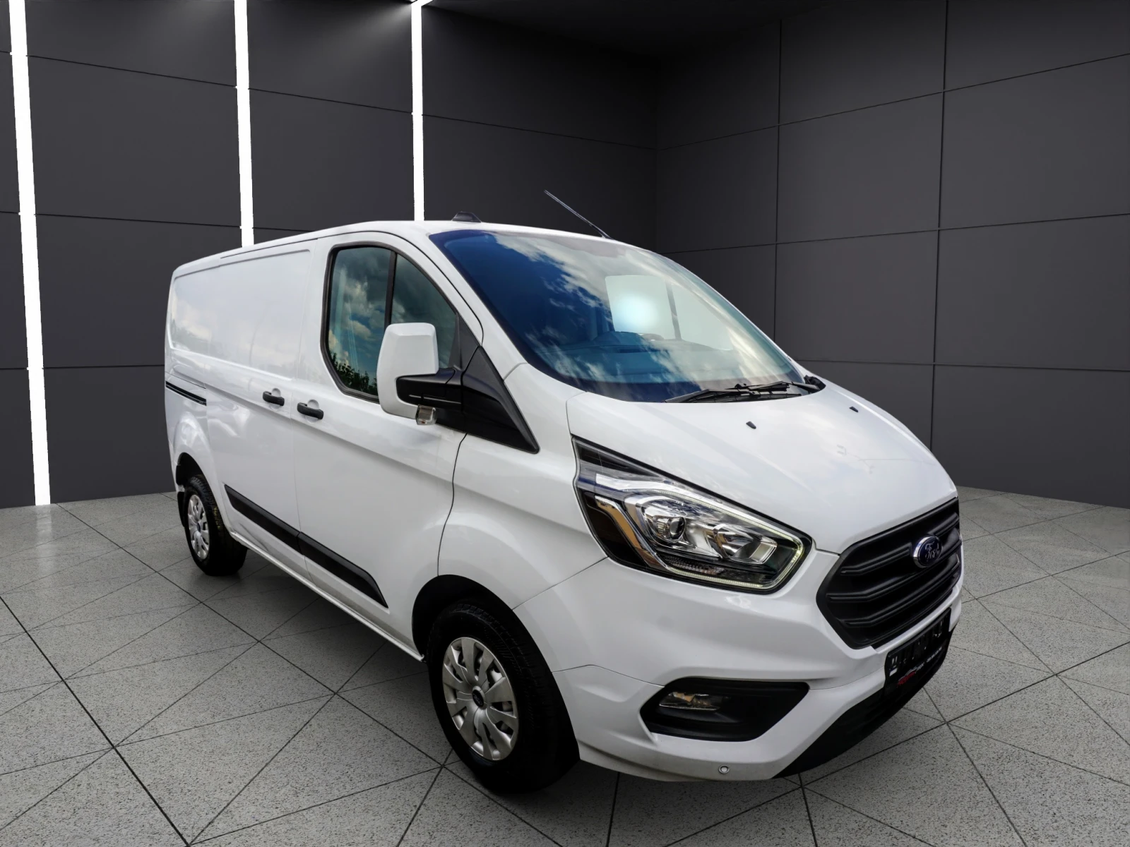 Ford Transit Custom 2.0D ECOBLUE, снимка 2 - Бусове и автобуси - 54567566