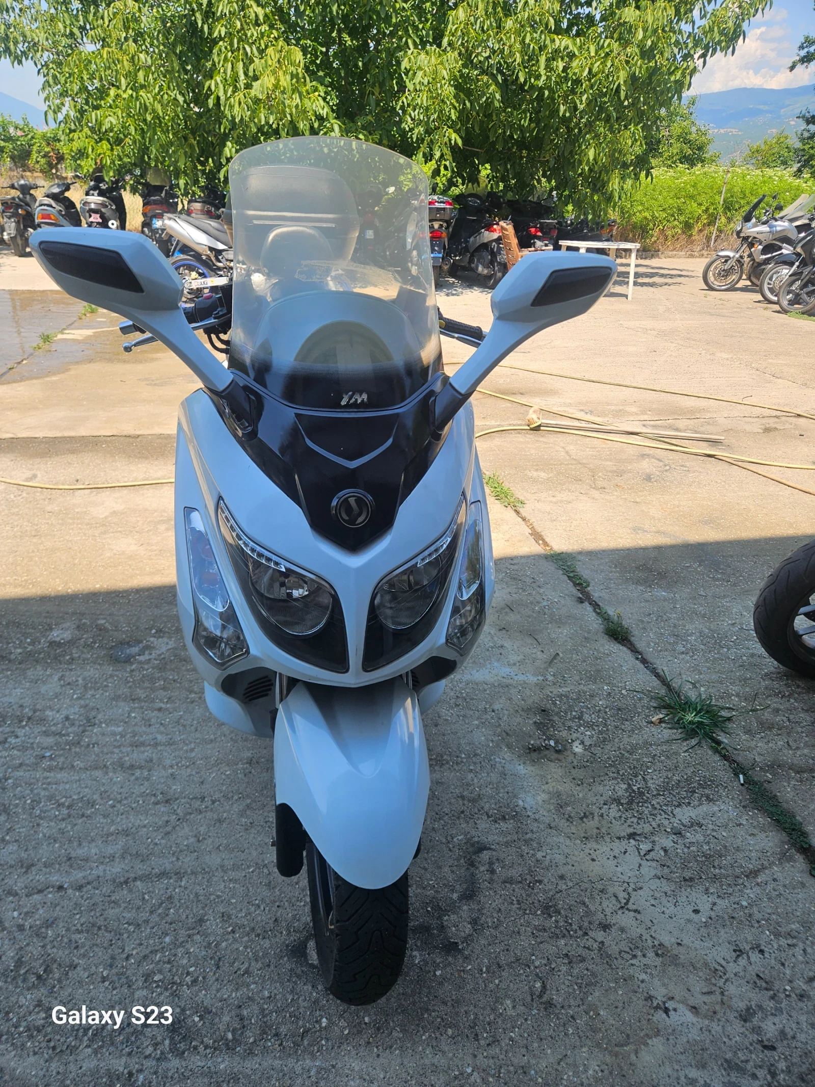 Sym GTS Joymax Perfekten 25000 km 300cc, снимка 3 - Мотоциклети и мототехника - 55207437