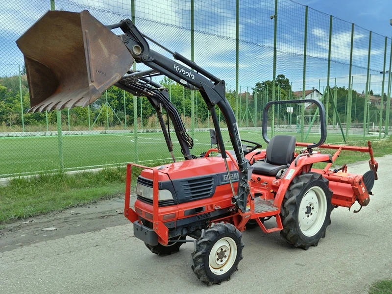 Трактор Kubota B1402 14к.с. 4WD с фреза ДЖЕЙ ТРЕЙДИНГ, снимка 8 - Селскостопанска техника - 47267738