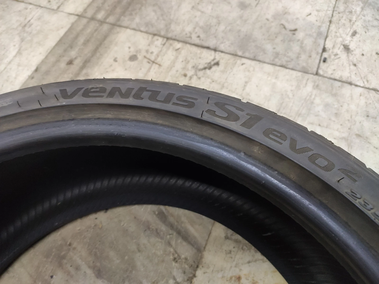  235/35R19 | Mobile.bg   7