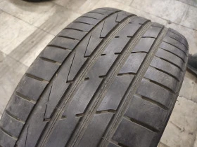 Гуми Летни 235/35R19, снимка 1 - Гуми и джанти - 39876696